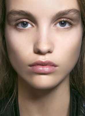 Luna Bijl - Chanel Spring/Summer 2019 Fashion Show in Paris 