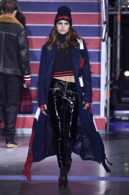 Luna Bijl - Tommy Hilfiger Fall/Winter 2017 Fashion Show in London