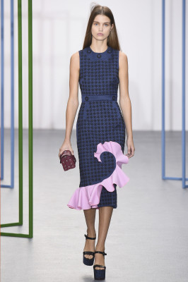  Luna Bijl - Holly Fulton Spring/Summer 2016 Fashion Show in London