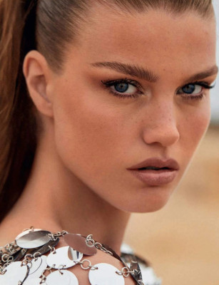 Luna Bijl - Harper&#039;s Bazaar Espana 2022