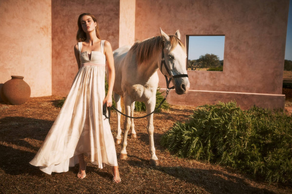Luna Bijl for Alexis  Resort 25