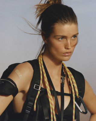 Luna Bijl by Charles Negr for Vogue Netherlands // 2021
