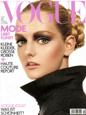 Lydia Hearst pic #338375