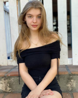 Lyliana Wray pic #1293727