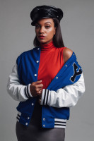 Актриса Lyndie Greenwood