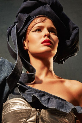 Lyubov Aksenova pic #1150917