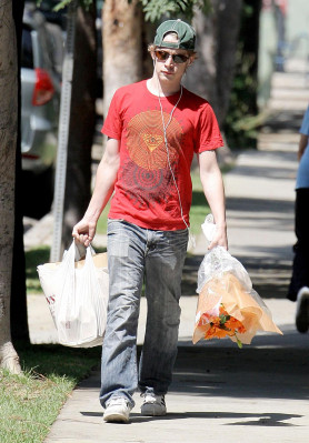 photo 21 in Macaulay Culkin gallery [id206805] 2009-11-13 00:00:00