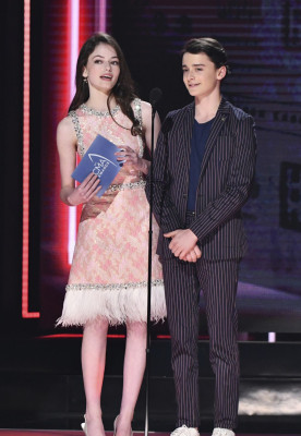 Mackenzie Foy – 2018 CMA Awards