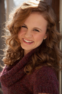 Mackenzie Lintz pic #1060513