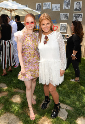 Madelaine Petsch-Children Melding Hearts in LA