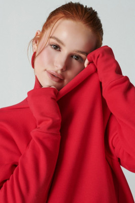 MADELAINE PETSCH for Fabletics x Madelaine 2020 Collection