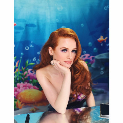 Madelaine Petsch – Disney’s Little Mermaid Makeup Tutorial