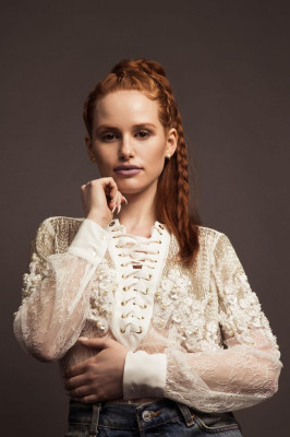 Madelaine Petsch pic #960422
