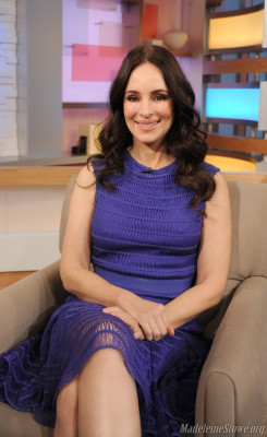 Madeleine Stowe - Good Morning America in New York 02/08/2013