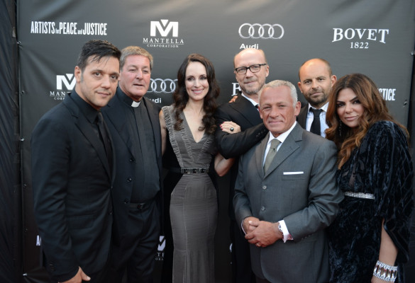 Madeleine Stowe - Artist&#039;s For Peace And Justice Event 09/11/2014