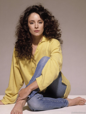 Madeleine Stowe - Photoshoot 1987