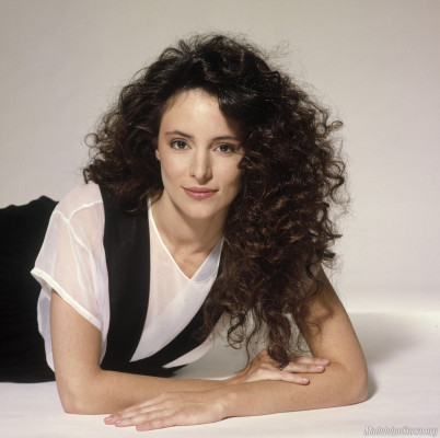 Madeleine Stowe - Photoshoot 1987