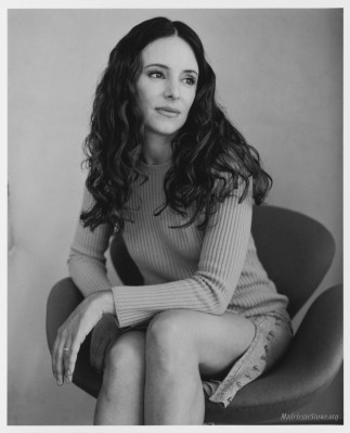 Madeleine Stowe - Photoshoot 1999