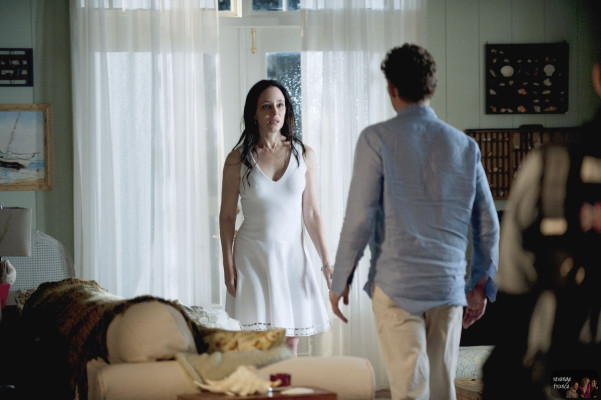 Madeleine Stowe - Revenge (2011) 1x04 &#039;Duplicity&#039;