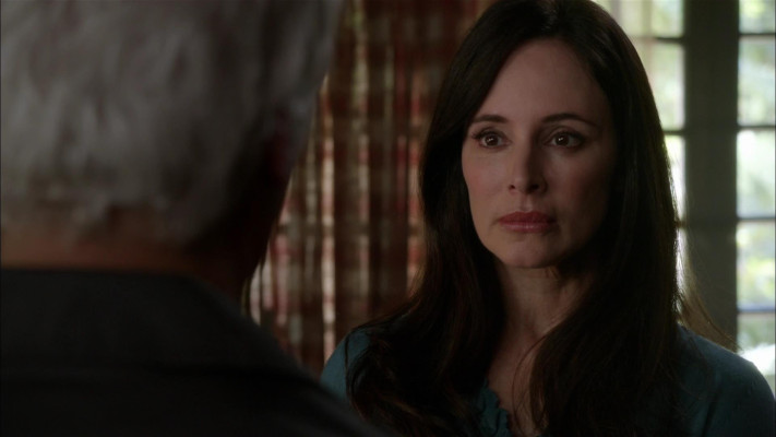 Madeleine Stowe - Revenge (2012) 2x02 &#039;Resurrection&#039;