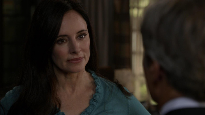 Madeleine Stowe - Revenge (2012) 2x02 &#039;Resurrection&#039;