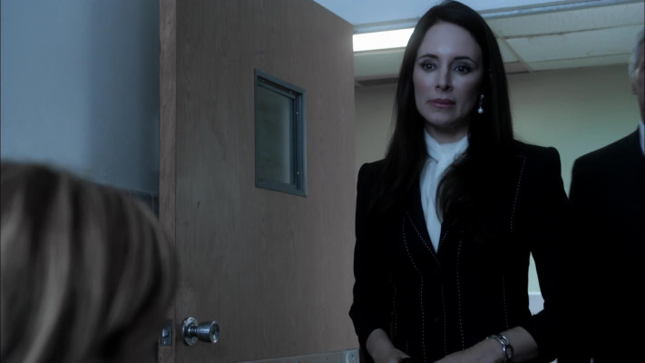 Madeleine Stowe - Revenge (2012) 2x02 &#039;Resurrection&#039;