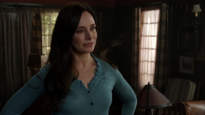 Madeleine Stowe - Revenge (2012) 2x02 &#039;Resurrection&#039;