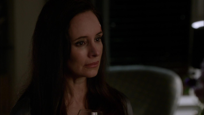 Madeleine Stowe - Revenge (2012) 2x03 &#039;Confidence&#039;