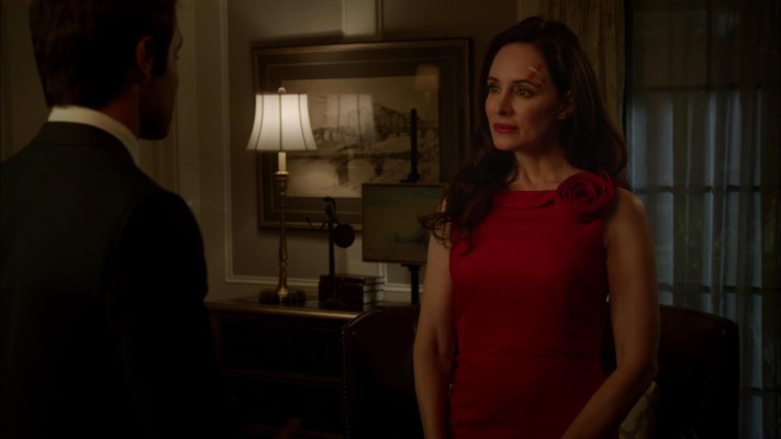 Madeleine Stowe - Revenge (2012) 2x03 &#039;Confidence&#039;