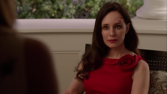 Madeleine Stowe - Revenge (2012) 2x03 &#039;Confidence&#039;