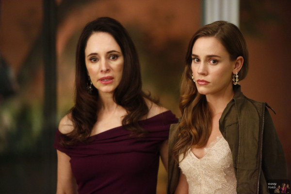 Madeleine Stowe - Revenge (2012) 2x04 &#039;Intuition&#039;