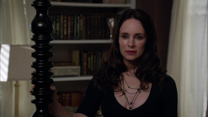 Madeleine Stowe - Revenge (2012) 2x05 &#039;Forgiveness&#039;
