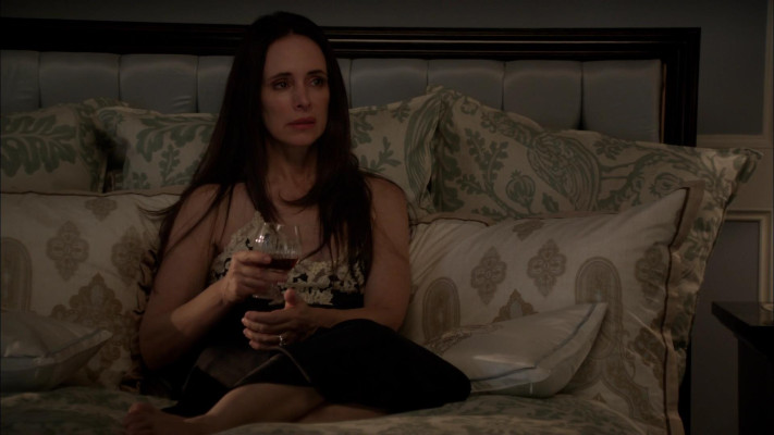 Madeleine Stowe - Revenge (2012) 2x07 &#039;Penance&#039;