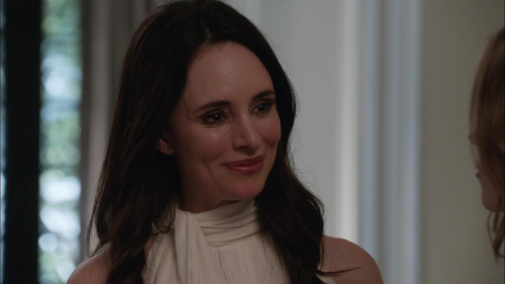 Madeleine Stowe - Revenge (2013) 2x12 &#039;Collusion&#039;
