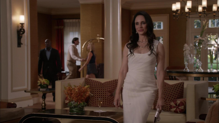 Madeleine Stowe - Revenge (2013) 2x12 &#039;Collusion&#039;