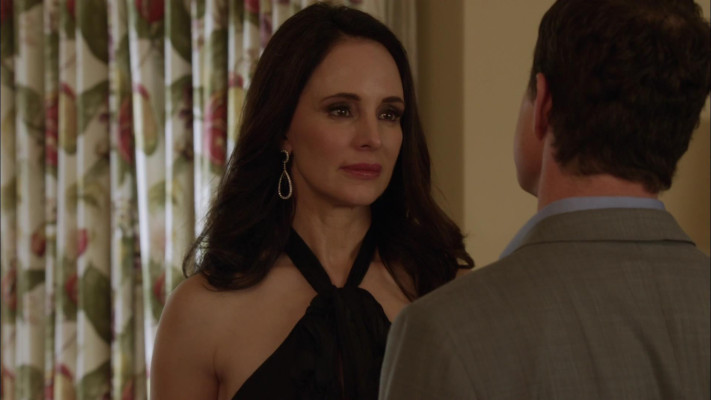 Madeleine Stowe - Revenge (2013) 2x12 &#039;Collusion&#039;