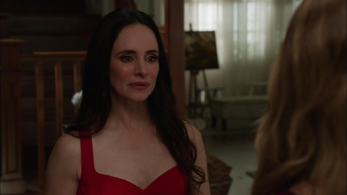 Madeleine Stowe - Revenge (2013) 2x12 &#039;Collusion&#039;