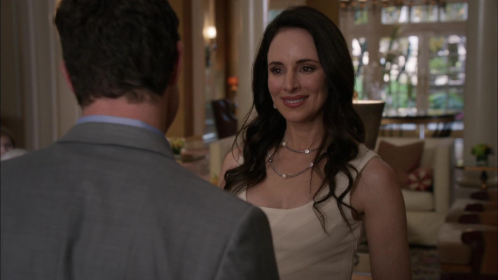 Madeleine Stowe - Revenge (2013) 2x12 &#039;Collusion&#039;