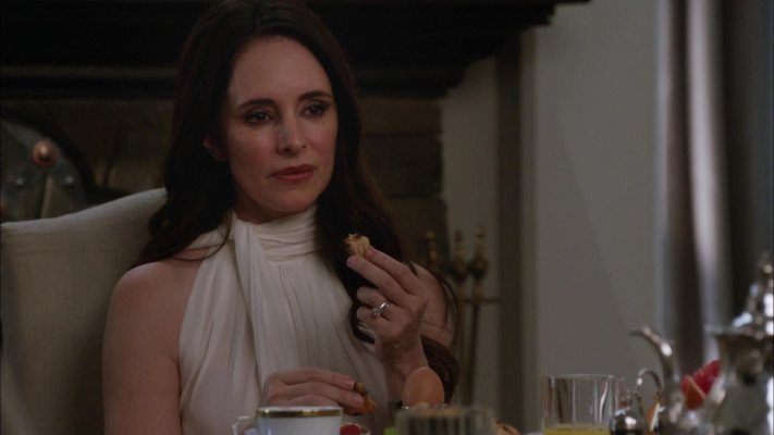 Madeleine Stowe - Revenge (2013) 2x12 &#039;Collusion&#039;