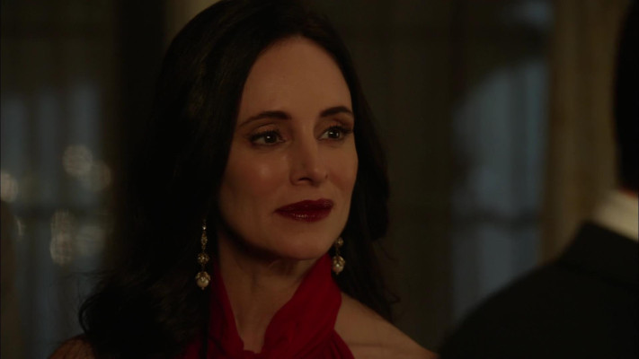 Madeleine Stowe - Revenge (2013) 2x14 &#039;Sacrifice&#039;