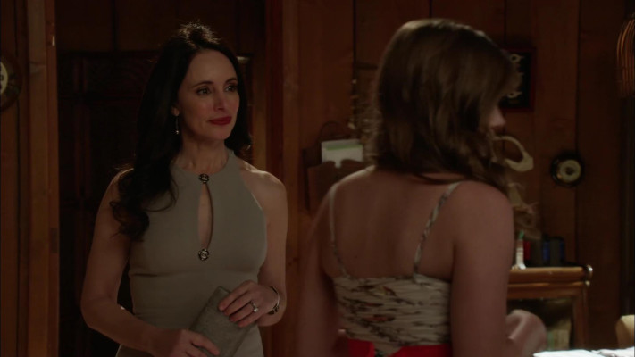 Madeleine Stowe - Revenge (2013) 2x14 &#039;Sacrifice&#039;