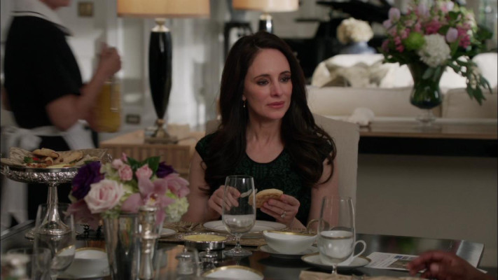 Madeleine Stowe - Revenge (2013) 2x17 &#039;Victory&#039;