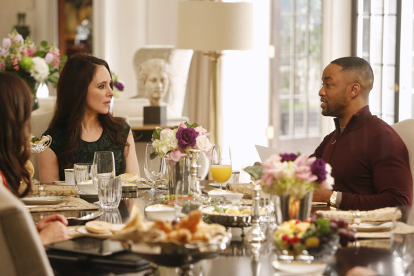 Madeleine Stowe - Revenge (2013) 2x17 &#039;Victory&#039;