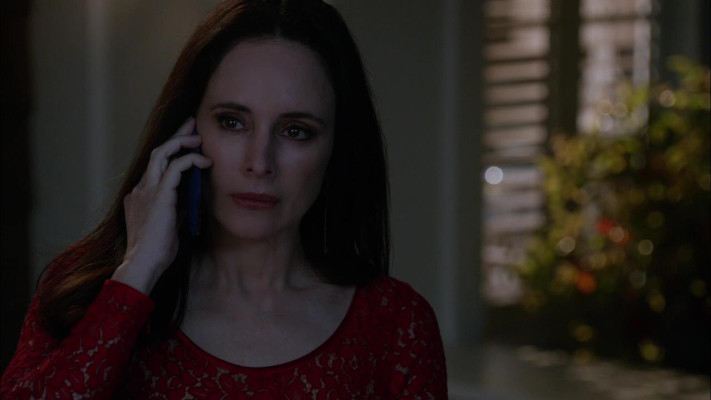 Madeleine Stowe - Revenge (2013) 2x19 &#039;Identity&#039;