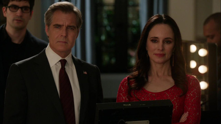 Madeleine Stowe - Revenge (2013) 2x19 &#039;Identity&#039;