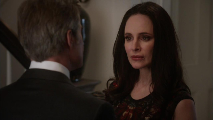 Madeleine Stowe - Revenge (2013) 2x19 &#039;Identity&#039;