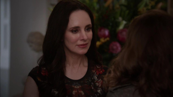 Madeleine Stowe - Revenge (2013) 2x19 &#039;Identity&#039;