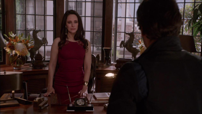 Madeleine Stowe - Revenge (2013) 2x20 &#039;Engagement&#039;