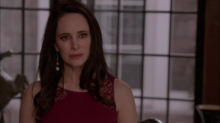 Madeleine Stowe - Revenge (2013) 2x20 &#039;Engagement&#039;