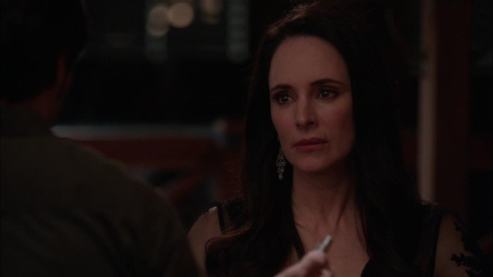 Madeleine Stowe - Revenge (2013) 2x20 &#039;Engagement&#039;
